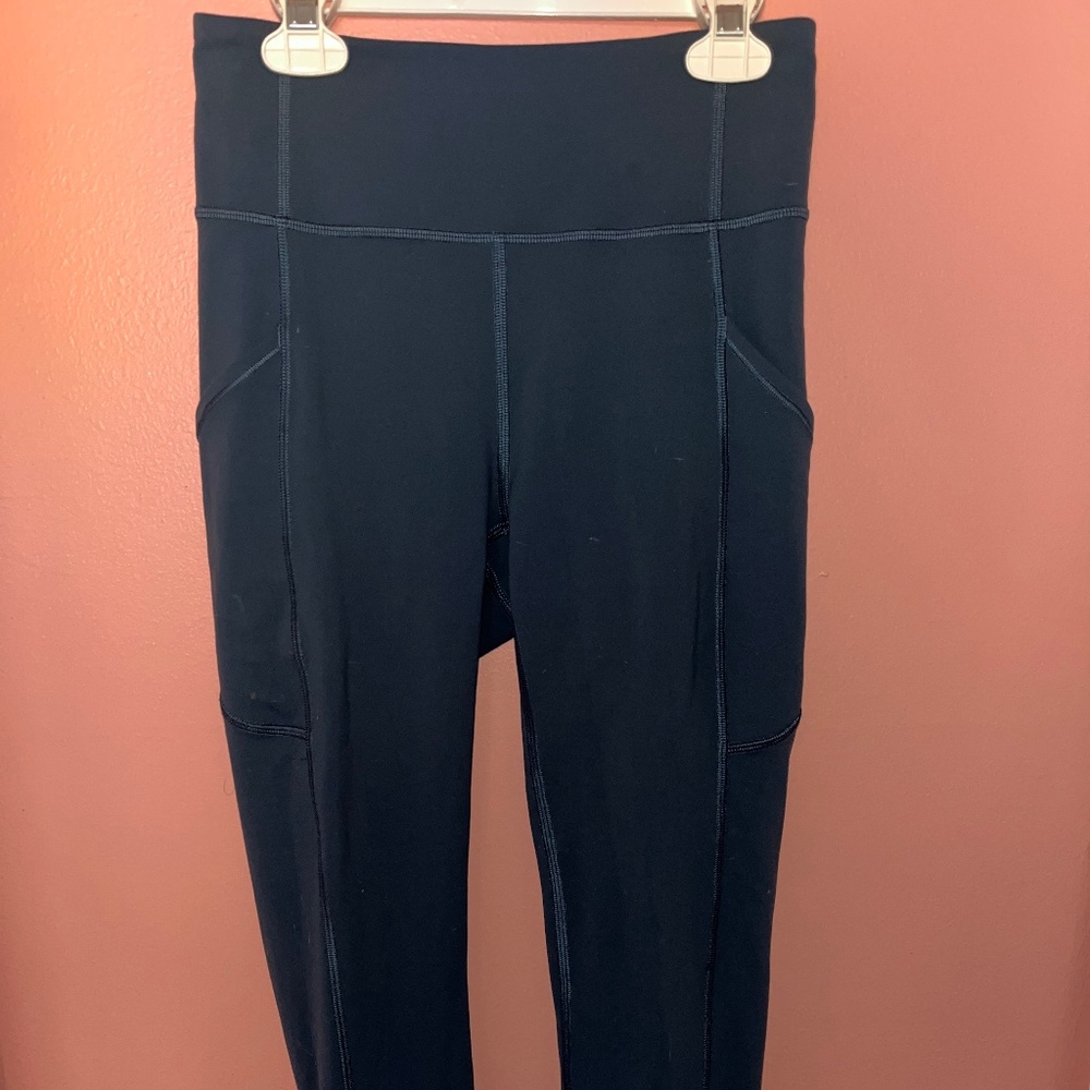 Blue green lululemon leggings with pockets